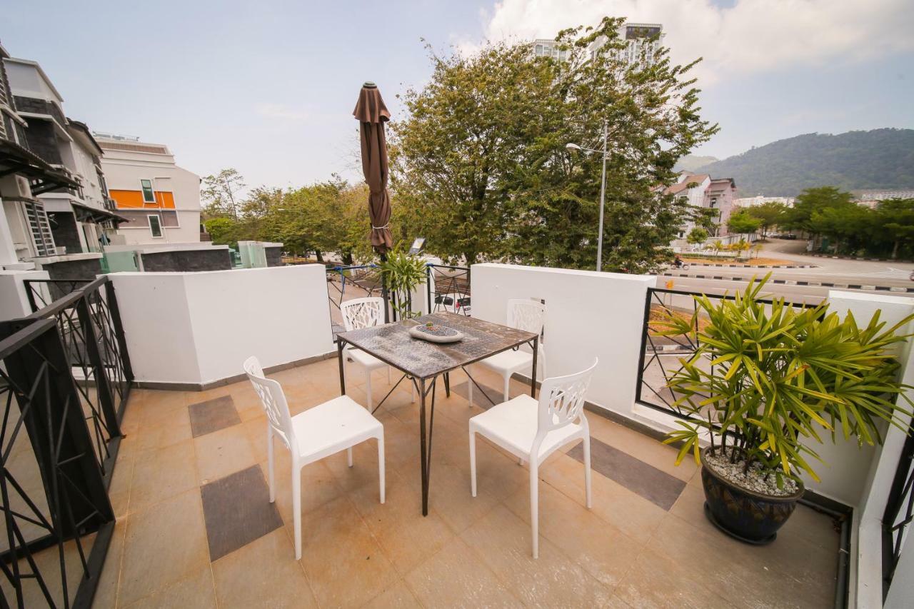 The Best Hotel In Bayan Lepas - The Lov Penang Exterior photo